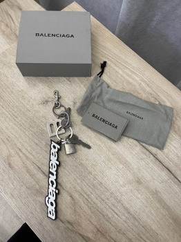 Брелок Balenciaga Артикул BMS-131807. Вид 1