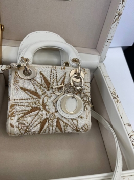 Сумка Lady Dior Christian Dior Артикул BMS-131822. Вид 3