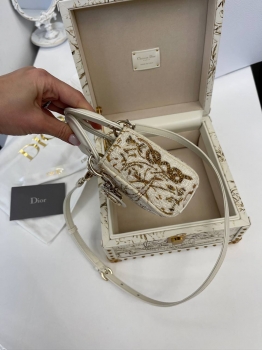 Сумка Lady Dior Christian Dior Артикул BMS-131822. Вид 6