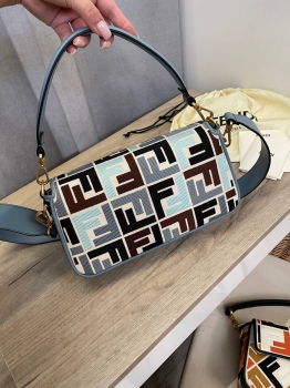 Сумка женская Fendi Артикул BMS-132006. Вид 3