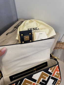 Сумка женская Fendi Артикул BMS-132005. Вид 6