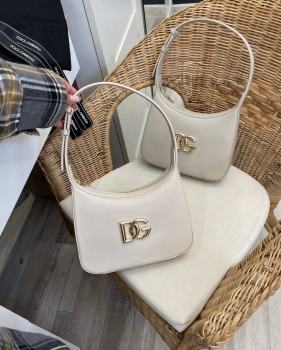 Сумка женская Dolce & Gabbana Артикул BMS-132063. Вид 4