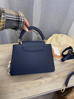 Сумка женская Capucines Louis Vuitton Артикул BMS-132117. Вид 6