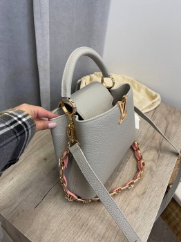 Сумка женская Capucines Louis Vuitton Артикул BMS-132116. Вид 6