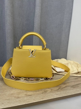 Сумка женская Capucines Louis Vuitton Артикул BMS-132114. Вид 1