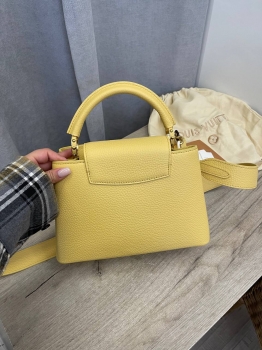 Сумка женская Capucines Louis Vuitton Артикул BMS-132114. Вид 5