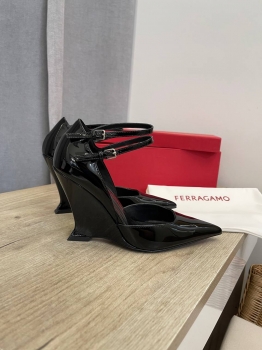 Туфли Salvatore Ferragamo Артикул BMS-132330. Вид 1