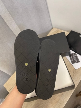 Шлепанцы Chanel Артикул BMS-132332. Вид 2