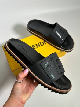 Шлепанцы Fendi Артикул BMS-132333. Вид 2