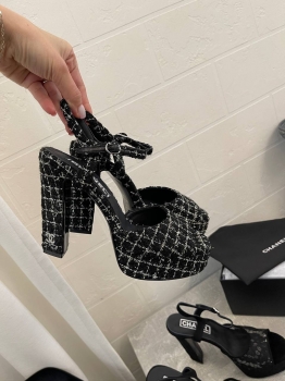 Босоножки  Chanel Артикул BMS-132400. Вид 1