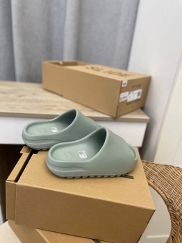 Slide Yeezy   Артикул BMS-132587. Вид 2