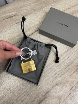 Брелок  Balenciaga Артикул BMS-132772. Вид 1