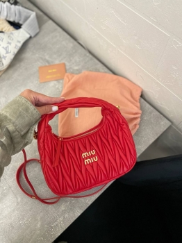  Сумка женская Miu Miu Артикул BMS-132815. Вид 1