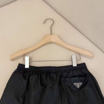 Шорты  Prada Артикул BMS-132832. Вид 4