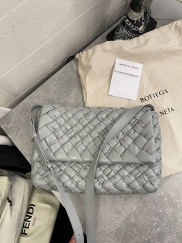 Сумка женская Bottega Veneta Артикул BMS-132867. Вид 2