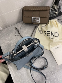 Сумка женская Fendi Peekaboo ISeeU Fendi Артикул BMS-132877. Вид 3