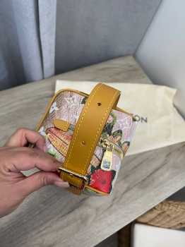 Косметичка Louis Vuitton Артикул BMS-135574. Вид 4