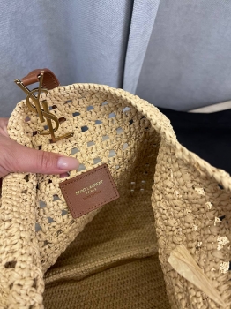 Сумка женская Yves Saint Laurent Артикул BMS-132892. Вид 4