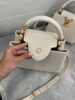 Сумка женская Capucines, 27 см Louis Vuitton Артикул BMS-133710. Вид 6