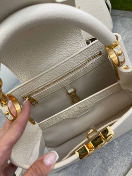 Сумка женская Capucines, 27 см Louis Vuitton Артикул BMS-133710. Вид 8