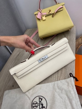 КЛАТЧ KELLY CUT, swift, Mushroom color Hermes Артикул BMS-133066. Вид 1