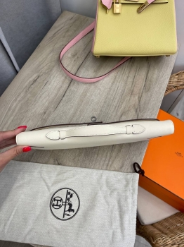 КЛАТЧ KELLY CUT, swift, Mushroom color Hermes Артикул BMS-133066. Вид 4