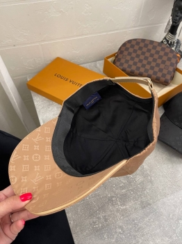 Бейсболка  Louis Vuitton Артикул BMS-133103. Вид 3