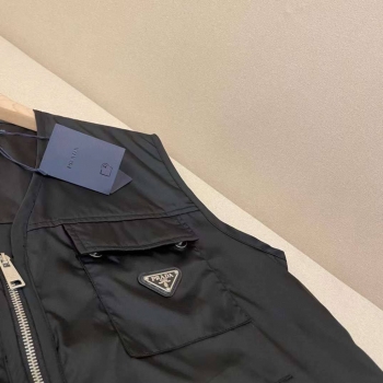 Жилет Prada Артикул BMS-133162. Вид 2
