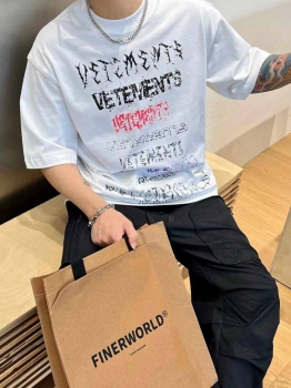Футболка Vetements Артикул BMS-133174. Вид 1