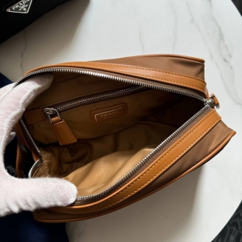 Несессер  Prada Артикул BMS-133197. Вид 3