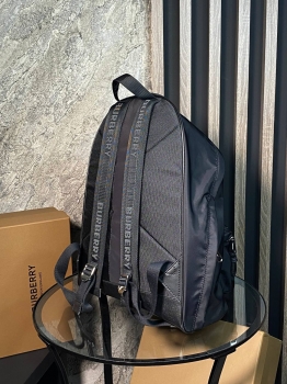 Рюкзак Burberry Артикул BMS-133269. Вид 2