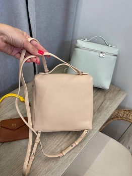 Рюкзак Loro Piana Артикул BMS-133330. Вид 2