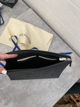 Папка A5 Louis Vuitton Артикул BMS-133332. Вид 5