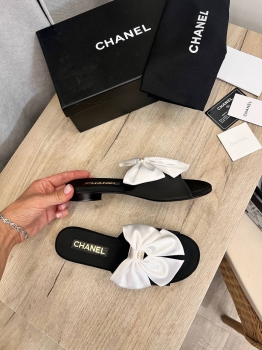 Шлепанцы  Chanel Артикул BMS-133339. Вид 3