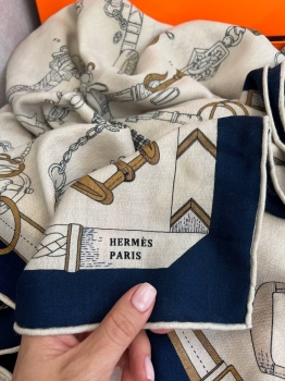  Платок 140*140  Hermes Артикул BMS-133413. Вид 2