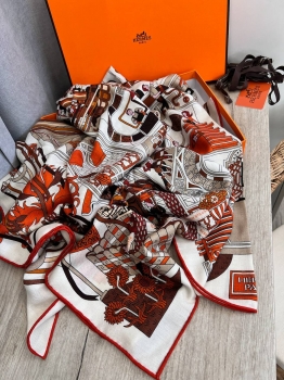  Платок 140*140  Hermes Артикул BMS-133412. Вид 1
