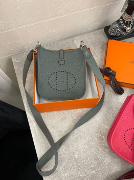 Сумка женская Evelyne mini Hermes Артикул BMS-133507. Вид 1