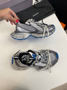 Кроссовки  Balenciaga Артикул BMS-133588. Вид 4