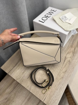Сумка женская 24 см  Loewe Артикул BMS-133621. Вид 1