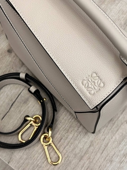 Сумка женская 24 см  Loewe Артикул BMS-133621. Вид 6