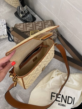 Сумка женская Fendi Артикул BMS-133631. Вид 6