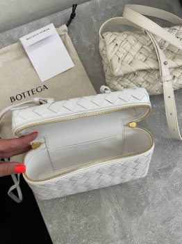 Сумка женская Bottega Veneta Артикул BMS-133807. Вид 5