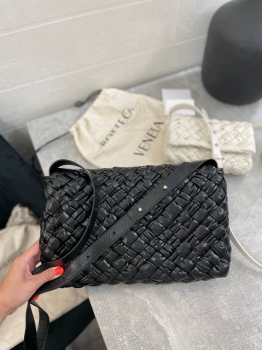 Сумка женская Bottega Veneta Артикул BMS-133808. Вид 2