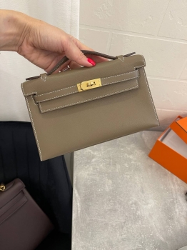 Сумка женская   Kelly Pochette  Swift Leather Hermes Артикул BMS-133910. Вид 3