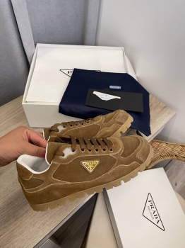 Кроссовки Prada Артикул BMS-134090. Вид 1