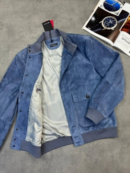 Бомбер из натуральной замши Kiton Артикул BMS-134173. Вид 2