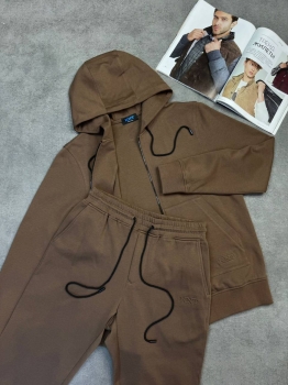 Костюм спортивный Kiton Артикул BMS-134202. Вид 2