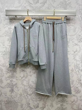 Костюм спортивный Miu Miu Артикул BMS-134314. Вид 1