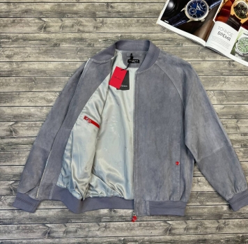 Бомбер из натуральной замши  Kiton Артикул BMS-134336. Вид 2