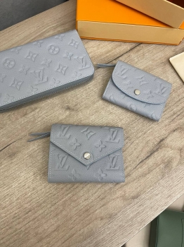 Кошелек Louis Vuitton Артикул BMS-134415. Вид 4